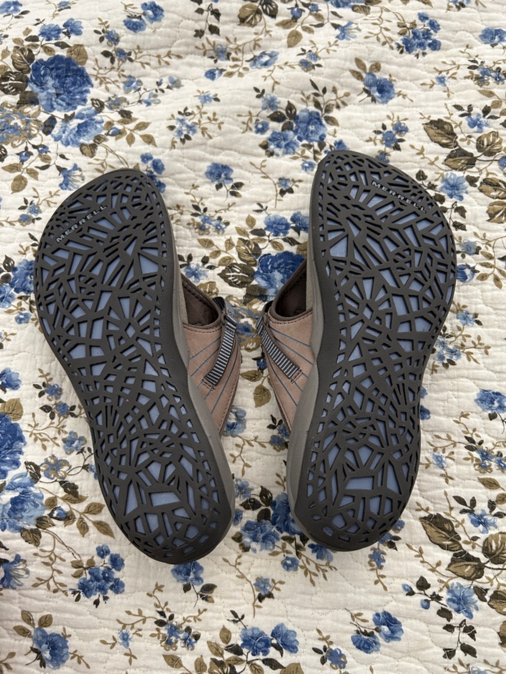 Merrell Slip-On  Sandals - Picture 4 of 5